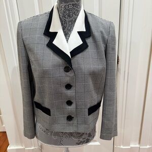 Vintage Virgo Black and White Checkered Blazer. (See below for sizing info.)